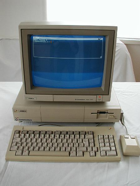 Amiga 1000 (1).JPG